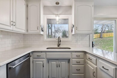 16520 Canterbury Dr, Minnetonka, MN 55345 - photo 7