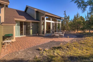 11054 Village Loop, Redmond, OR 97756 - photo 5