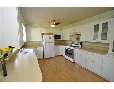 105 S Summit St, Prairie Grove, AR 72753 - photo 3