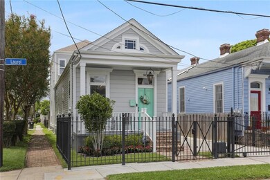 Exterior painted in the last couple of years.