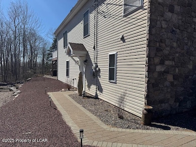 5 Troon Rd, Hazle Township, PA 18202 - photo 3