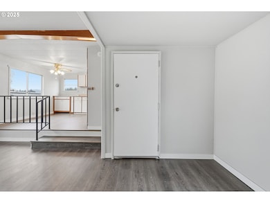 4424 SE Roethe Rd unit 42, Portland, OR 97267 - photo 7