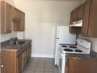 27 Astor St unit 2, Lynn, MA 01905 - photo 4