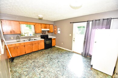 214 Meadow Dr, Tyner, KY 40486 - photo 4