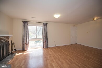 15120 Dufief Dr, North Potomac, MD 20878 - photo 6