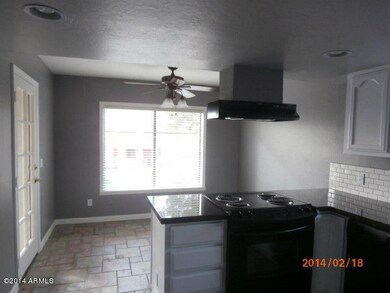 kitchen 2 P2180476