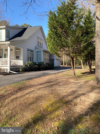 14815 King Charles Dr, Swan Point, MD 20645 - photo 2