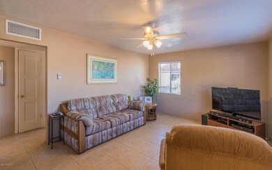 4866 E 18th St, Tucson, AZ 85711 - photo 4