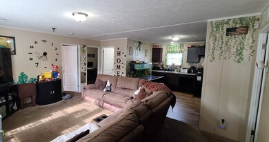 12130 S US Highway 41 unit 186, Gibsonton, FL 33534 - photo 2