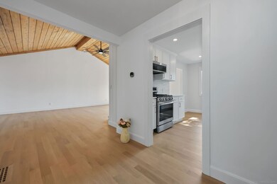 488 Commanche Ln unit A, Stratford, CT 06614 - photo 2