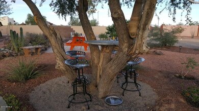 Unique tree table in front