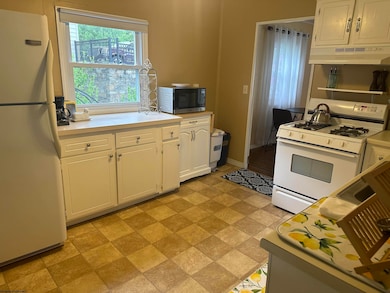 1208 Cambridge Ave, Morgantown, WV 26505 - photo 4