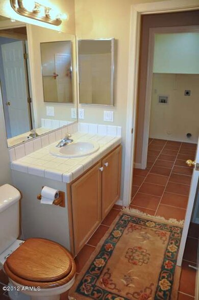 Guest Bathroom fr