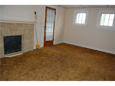 192 Maplewood Ave, Columbus, OH 43213 - photo 3