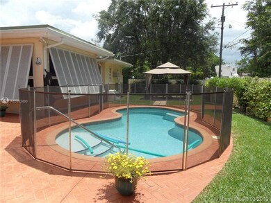 Pool & Patio area.