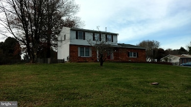 3982 Robin Hood Way, Sykesville, MD 21784 - photo 2