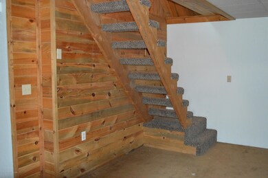 knotty pine accents