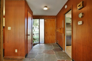 5926 Beechview Dr E, Worthington, OH 43085 - photo 4