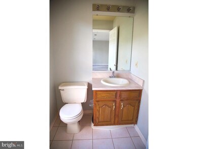 109 Stone Henge Dr, Swedesboro, NJ 08085 - photo 7