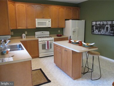 32 Arbor Cir, Colmar, PA 18915 - photo 7