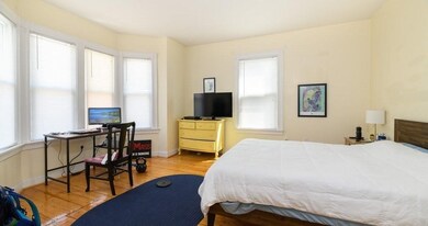 216 Harvard St unit 1, Cambridge, MA 02139 - photo 4