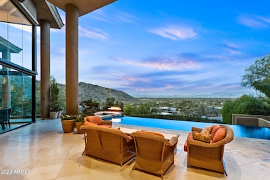4401 E. Mockingbird Ln.-40 exterior