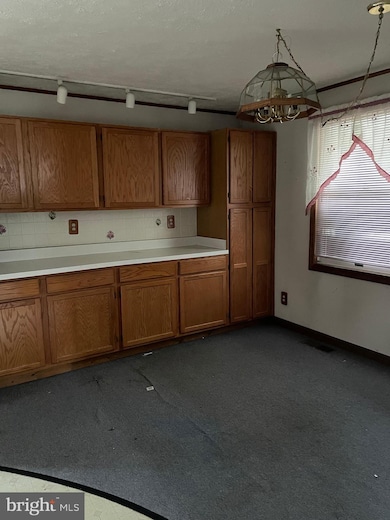 1409 Avon Ct, Halethorpe, MD 21227 - photo 7