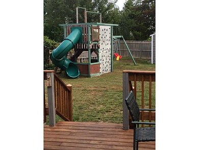 10 Squantum Dr, Middletown, RI 02842 - photo 5