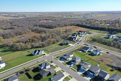 8916 Meadowlark Pkwy, Horace, ND 58047 - photo 5