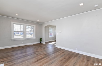 1229 S 8th St, Pekin, IL 61554 - photo 5