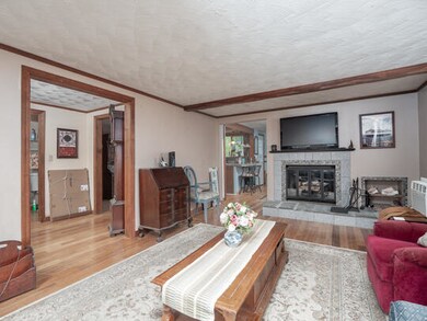 22 Worcester Ave, Oak Bluffs, MA 02557 - photo 6