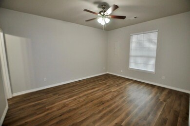 1105 Newcastle Dr, Weatherford, TX 76086 - photo 7