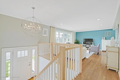 entryway into living room