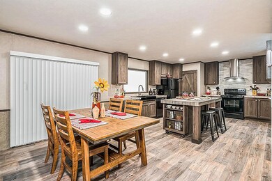 33702 Betka Rd unit D, Waller, TX 77484 - photo 3