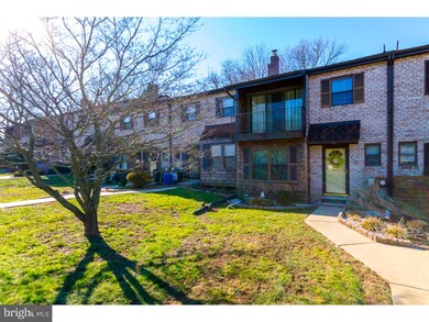 229 Bishop Dr, Chester, PA 19014 - photo 2