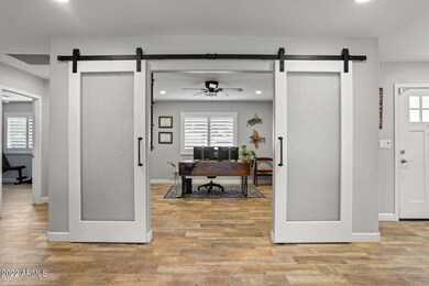 XL Office/ bedroom