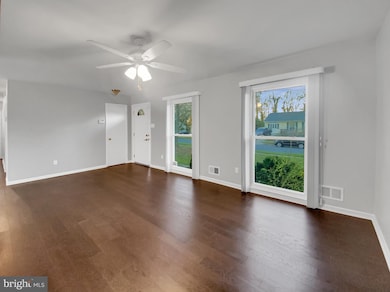 8910 Horton Rd, Laurel, MD 20708 - photo 4
