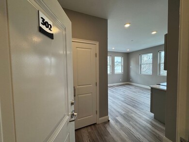 1473 N Shore Rd unit 302, Revere, MA 02151 - photo 2