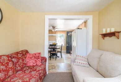 77 Pleasant St, Rockland, MA 02370 - photo 6