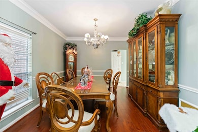 Spacious Dining Room