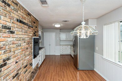 4125 Alicante Ave, Fort Worth, TX 76133 - photo 4