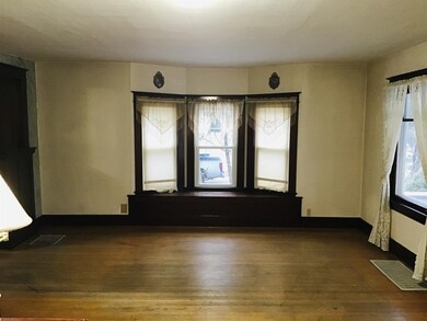 209 E 19th St, Auburn, IN 46706 - photo 5