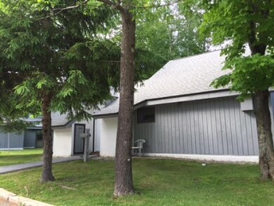 116 Village Cir unit V-44, Killington, VT 05751 - photo 2