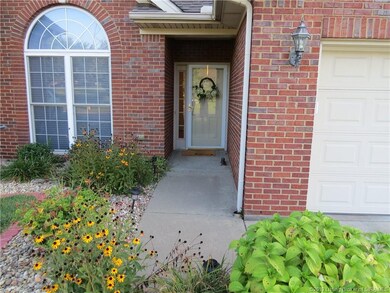 2404 Pickwick Ct, New Albany, IN 47150 - photo 3