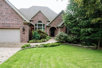 18 Holcombe Ln, Bella Vista, AR 72714 - photo 2