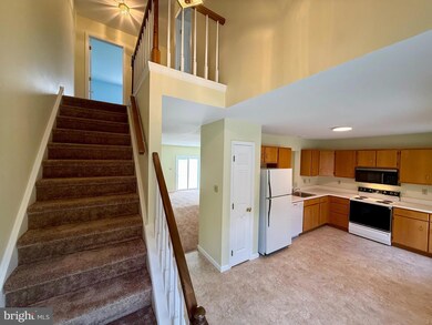 2814 Kingston Dr, Sinking Spring, PA 19608 - photo 3