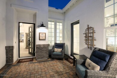 Night-Courtyard (002)