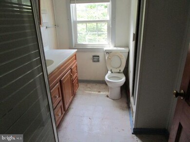 1218 Reece Rd, Severn, MD 21144 - photo 2