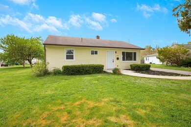 281 Saint Christopher Ln, Columbus, OH 43213 - photo 3