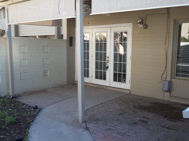 PRIVATE COURTYARD